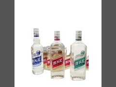 الملصق الذاتي و ملصق زجاجة النبيذ